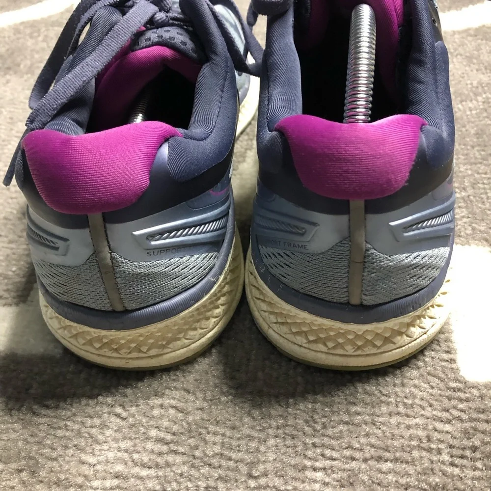 Saucony women’s size